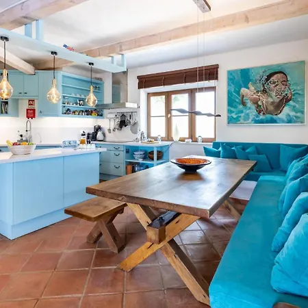 Luxury By The Sea With Ocean Views