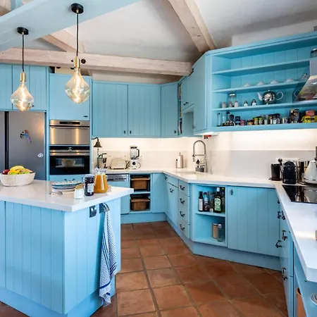 Villa Casa Belvedere - Luxury By The Sea With Ocean Views